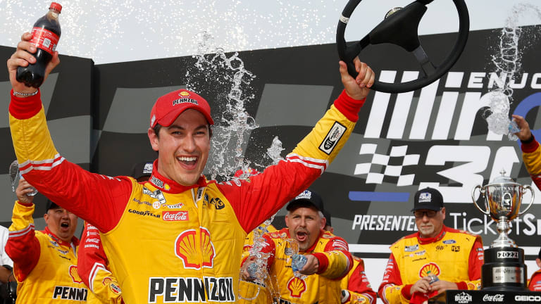 Are you an aspiring racing writer? We want to hear from YOU!